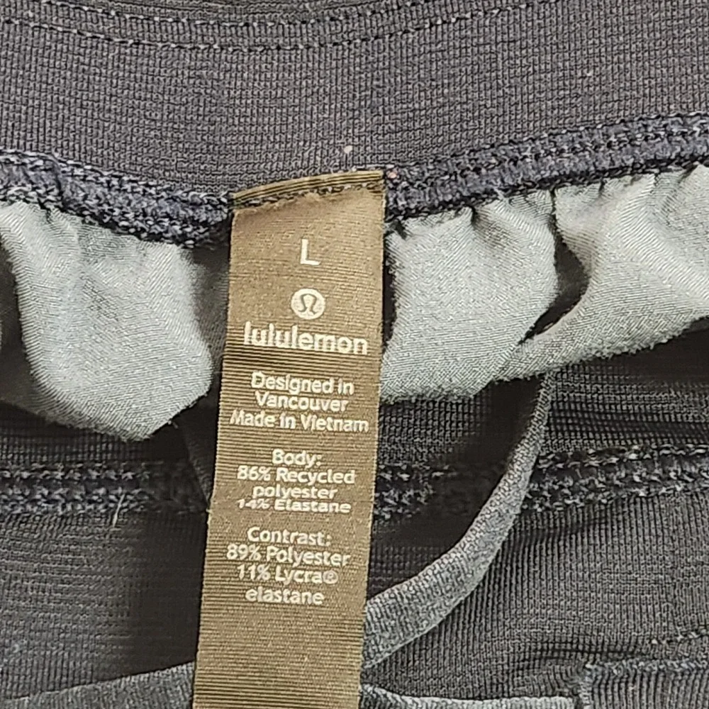 Lululemon Mens The 11 Inch Pull On‎ Shorts Size L Blue Drawstring Workout Gym